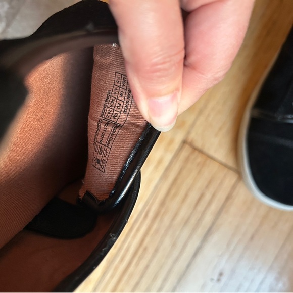 Vionic Jean Suede Black Women’s Sneakers Orthotic Size 7.5 US Comfort - Picture 7 of 9